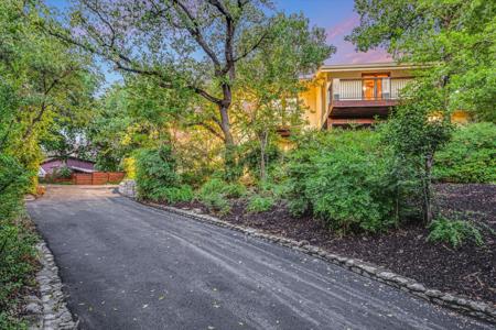 19 Sugar Shack DR