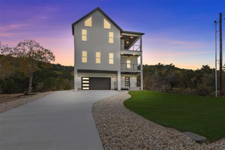 11005 Beach RD
