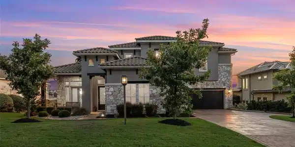204 Bisset CT