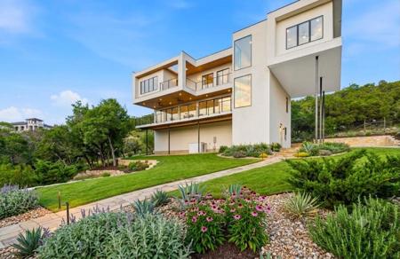 15424 FM 2769 RD