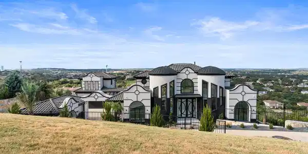 108 Piazza Vetta DR