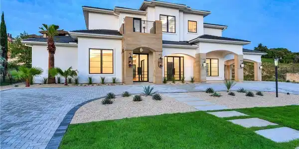 220 Canyon Turn TRL