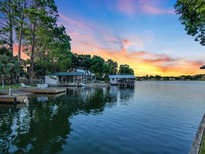 611 Cove CIR