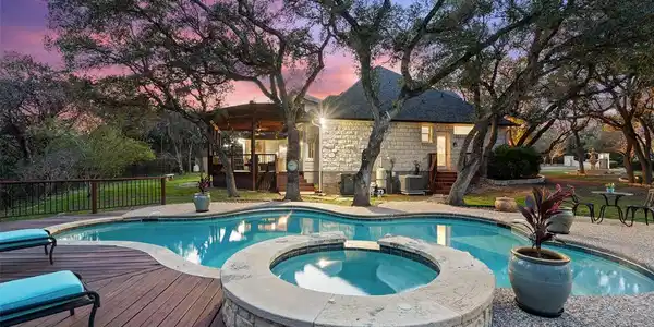 2603 Pyramid DR