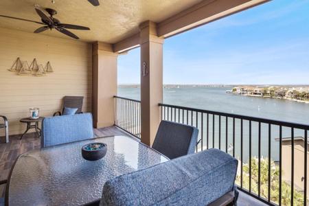 96 Island DR