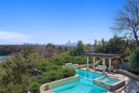 2100 Westlake DR