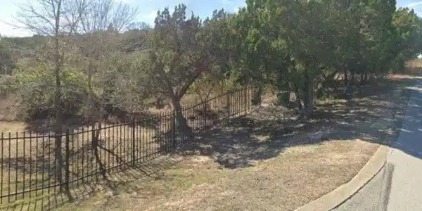 17511 Northlake Hills DR