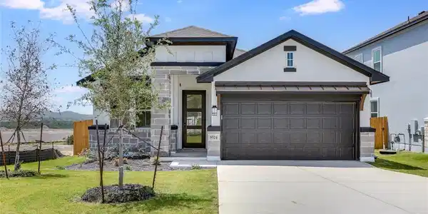 8524 Pine Muhly DR