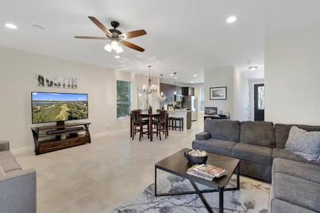 585 Demarett DR