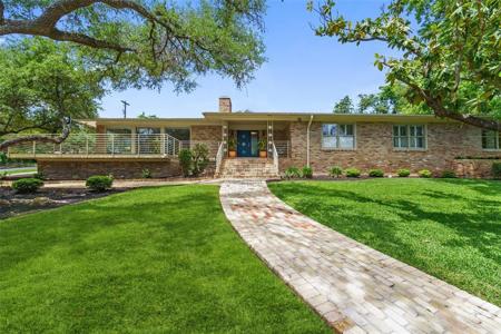 4300 Balcones DR