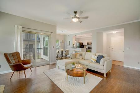 6000 Shepherd Mountain CV