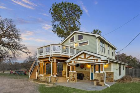 137 Hill DR