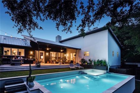 1801 Carlotta LN