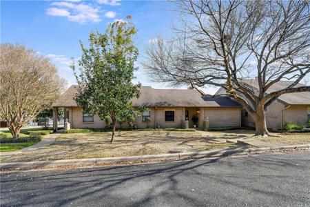 5745 N Scout Island CIR