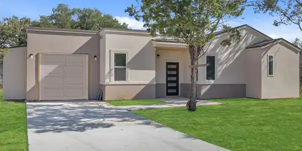 22010 Redbird DR