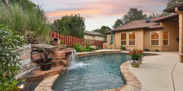 101 Indian Bend DR