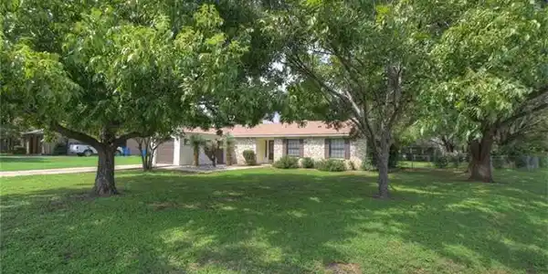 1101 Mulberry Dr
