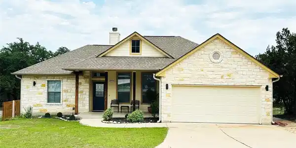 18401 Lakeland DR