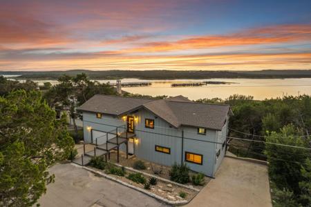 6300 Lakeshore DR