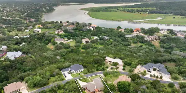 207 Cove Creek DR
