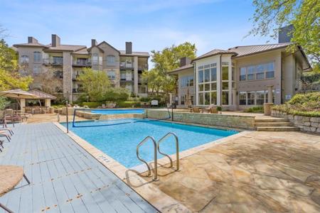 6000 Shepherd Mountain CV