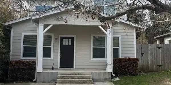 801 Brooks Hollow RD