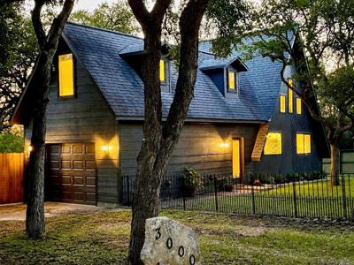3000 Chisholm TRL