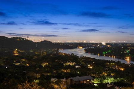 4711 Lookout Mountain CV
