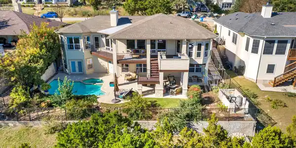 3111 Burnside CIR