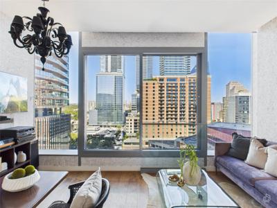 210 Lavaca ST