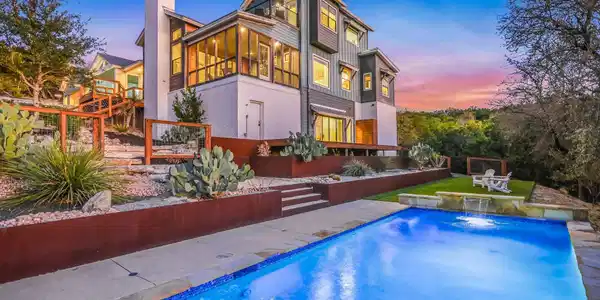 211 Ronay DR