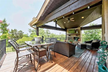 13607 Montview DR