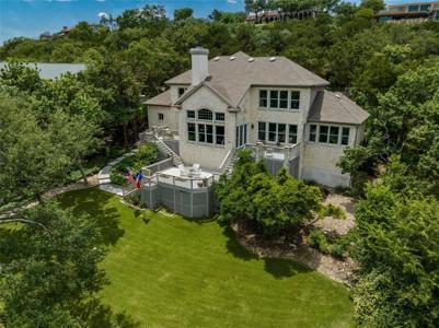 2015 Westlake DR