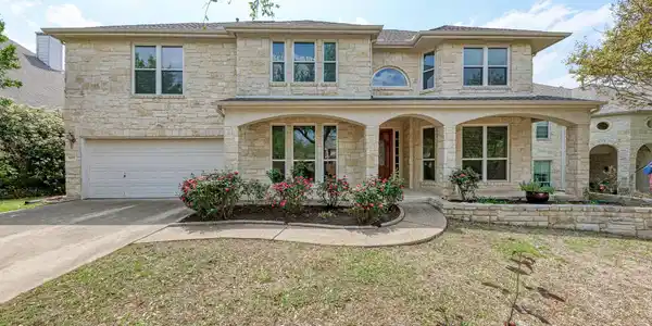 8105 Endeavor CIR