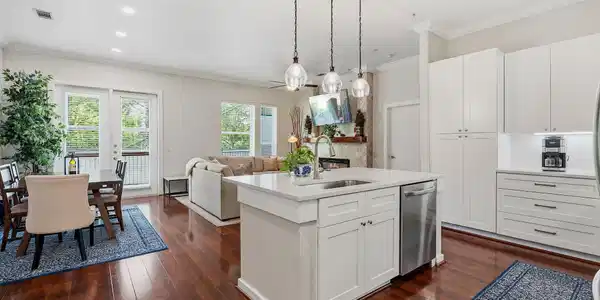 1900 Barton Springs RD