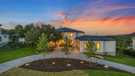 833 Cypress Grove DR