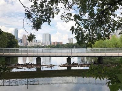 500 E Riverside DR