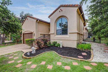 2329 Gilia DR