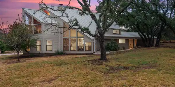 318 Coventry RD