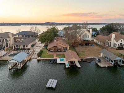 137 Web Isle DR