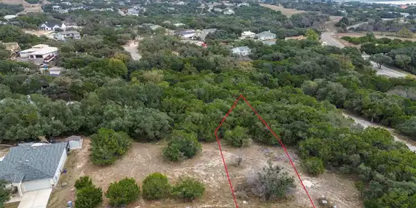 21002 SANTA ROSA Ave