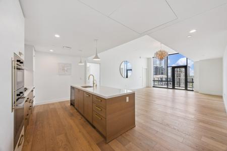70 Rainey ST