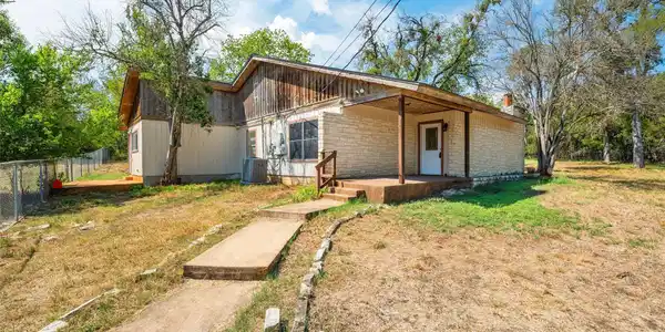 15803 Wildwood TRL