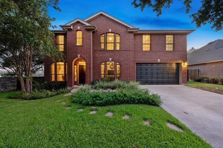 3520 Savoy CT