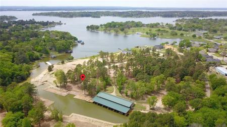 22251 Mallards Cove CT