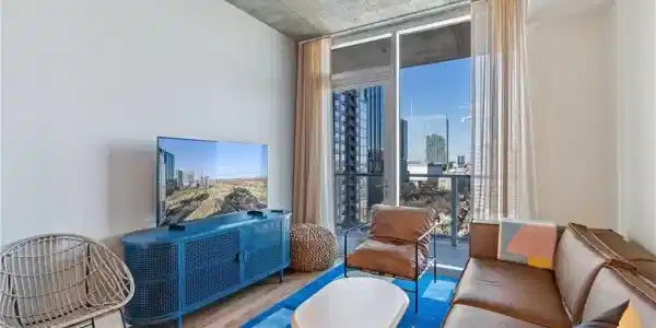 48 East Ave
