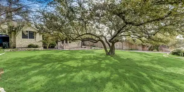 5001 McCormick Mountain DR
