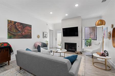 5745 N Scout Island CIR