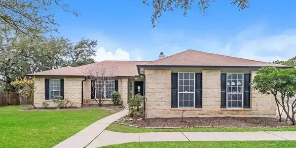 6333 La Mesa ST
