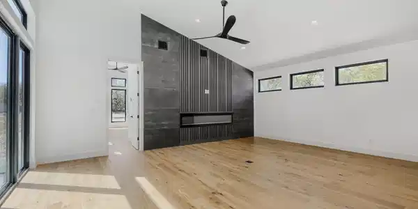 Image 4 Image 4